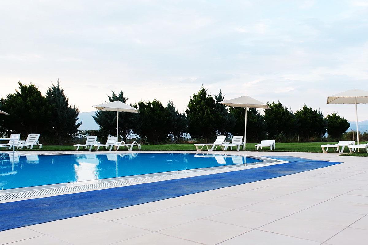 Havuz kenarı