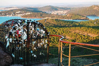 DEVIL’S TABLE MYSTERIOUS AYVALIK